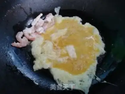Make Smelt eggs and shrimp step 1