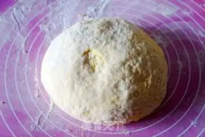 Make Pumpkin rolls step 1