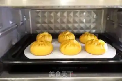 Make Pumpkin buns step 19