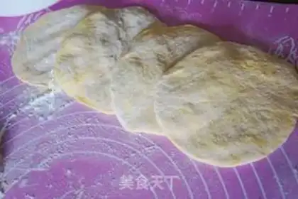Make Pumpkin rolls step 4
