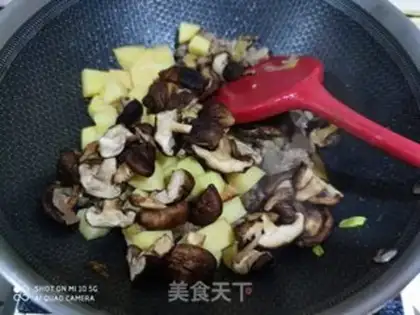 Make Chicken-legged potatoes and mushrooms step 8