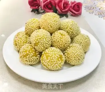 Make Pumpkin ball step 9