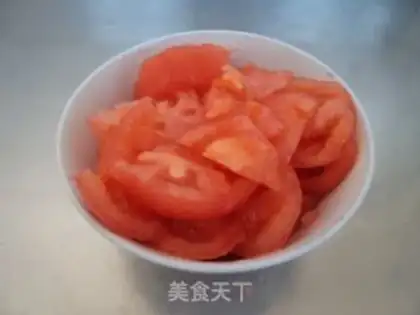 Make Celery tomato egg soup step 1