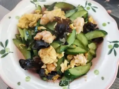 Make cucumber-mucked eggs step 10
