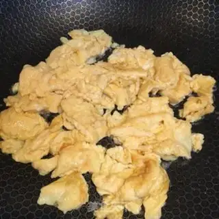 Make Eggs are fried step 4