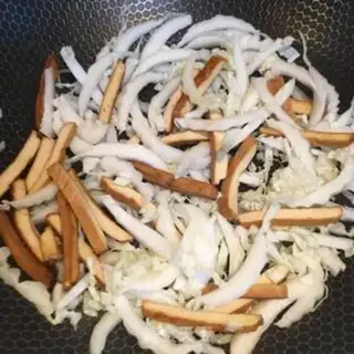 Make Eggs are fried step 6
