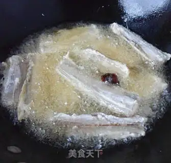 Make Jell-O fish step 1
