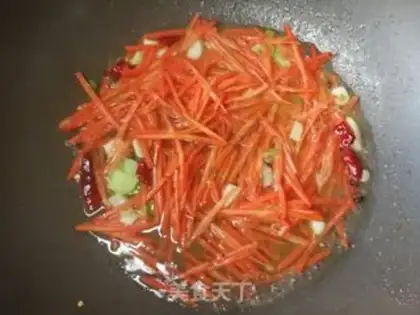 Make Carrot spinach egg fried river powder step 8