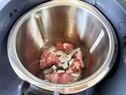 Make Pork groin soup step 0