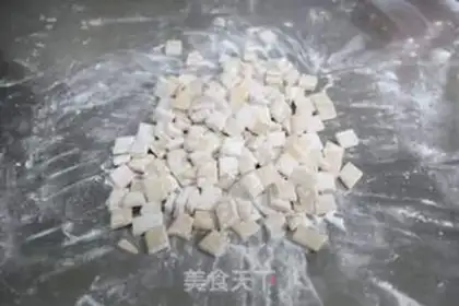 Make Pumpkin cat ears step 11