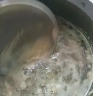Make A casserole pig hoof soup step 5