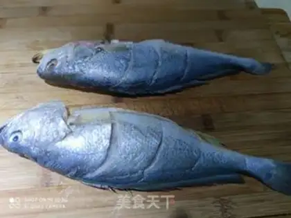 Make Red-hot yellowfish step 1