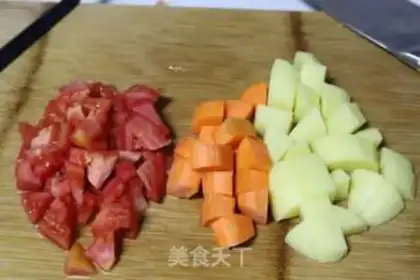 Make Tomato chops step 1