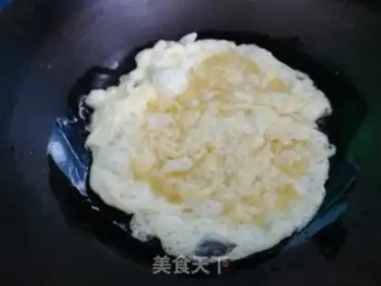 Make Smelt fried eggs step 1