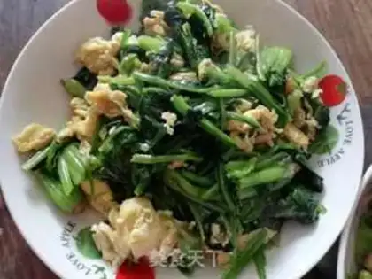 Make Spinach fried eggs step 8
