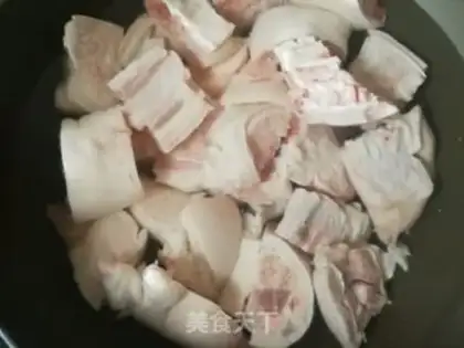 Make Pig hoof and soybeans step 2