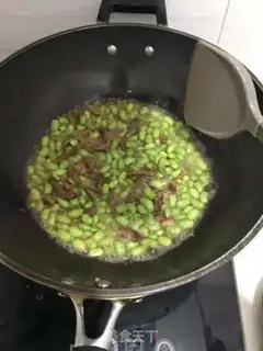 Make Meat-cracked soybeans step 4