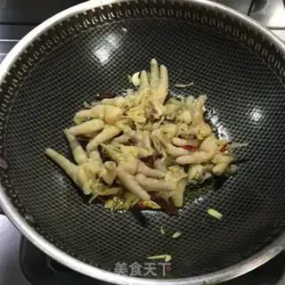 Make Chicken claws and eggs step 5
