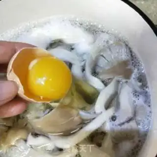 Make Pistols and egg soup step 4