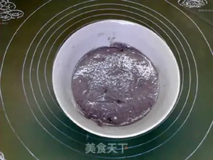 Make raisin, black rice cake step 6
