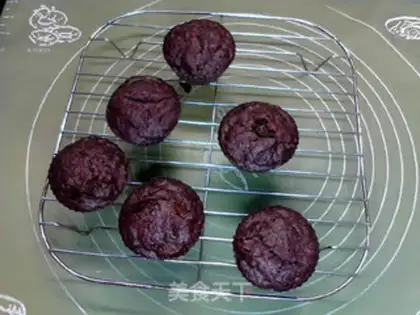 Make raisin, black rice cake step 12