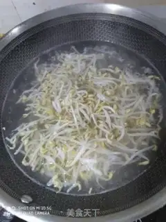 Make Bean sprouts step 0