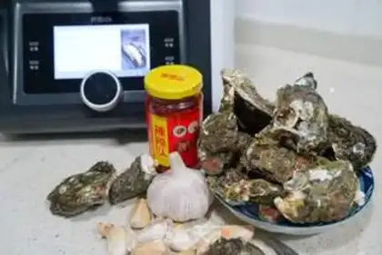Make Garlic fan steamed oatmeal step 0