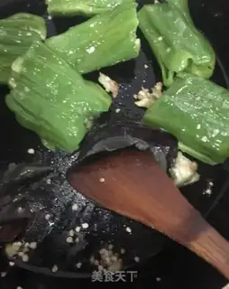 Make Chili fried eggs step 5