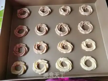Make Big Eyes cookies step 9