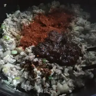 Make The fragrance of sauce step 6