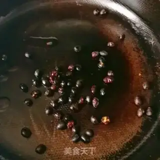 Make Black bean date fish soup step 1