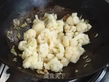Make Shrimp-skinned sprouts step 4