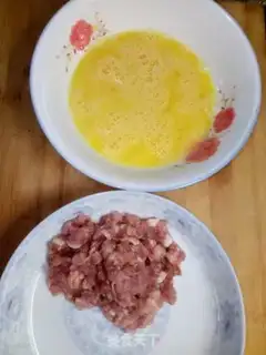 Make Meat and eggs step 0