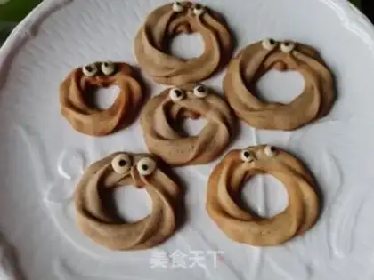 Make Big Eyes cookies step 15