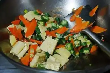 Make Frozen tofu fried acorns step 4