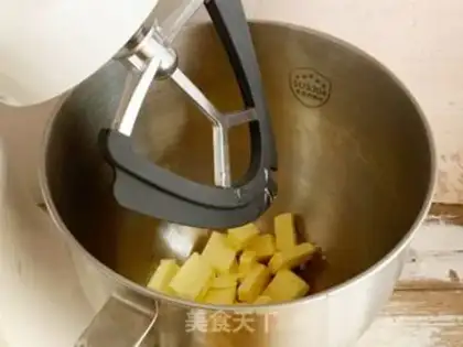 Make Gold coconut ball step 1