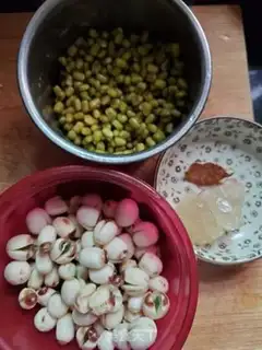 Make Lotus green beans and sugar step 0