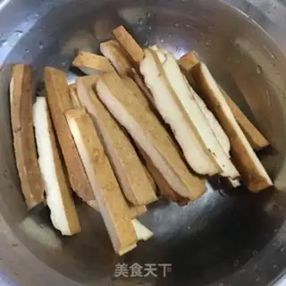 Make Five fragrances made of garlic step 2