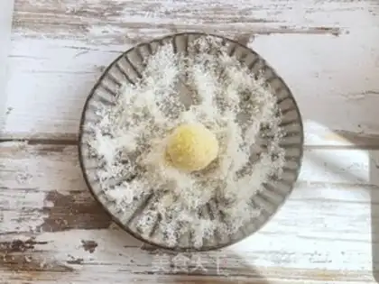 Make Gold coconut ball step 8