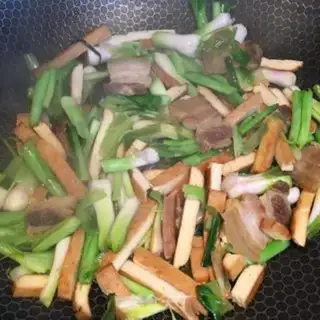 Make Five fragrances made of garlic step 8