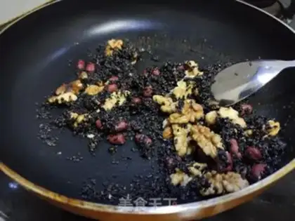 Make Black sesame peanut walnut step 7