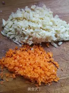 Make Three fresh fried dumplings step 1