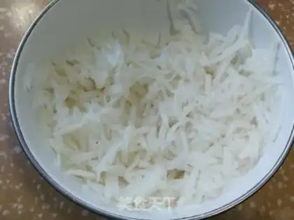 Make Shrimp-skin egg radish step 1