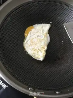 Make Spicy dry noodles step 1
