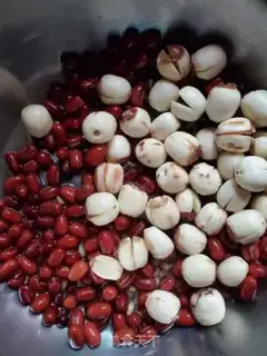Make Red Bean Lotus step 1