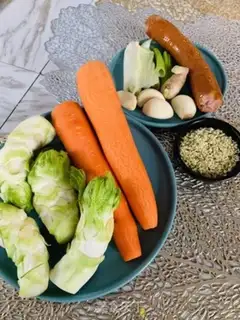Make Pyramid cuisine step 0