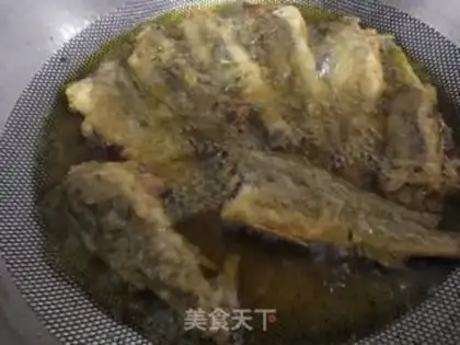 Make Dried and fried yellowfish step 6