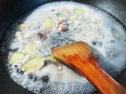 Make radish, fried chicken step 2