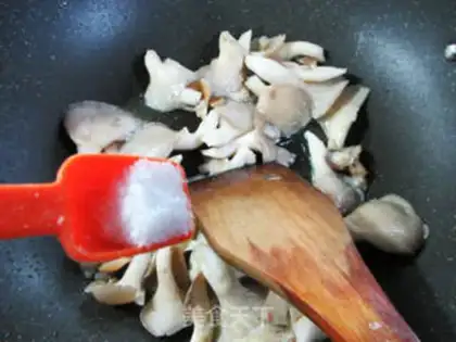 Make Pelican mushrooms step 3