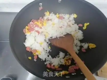 Make Sausage fried rice step 4